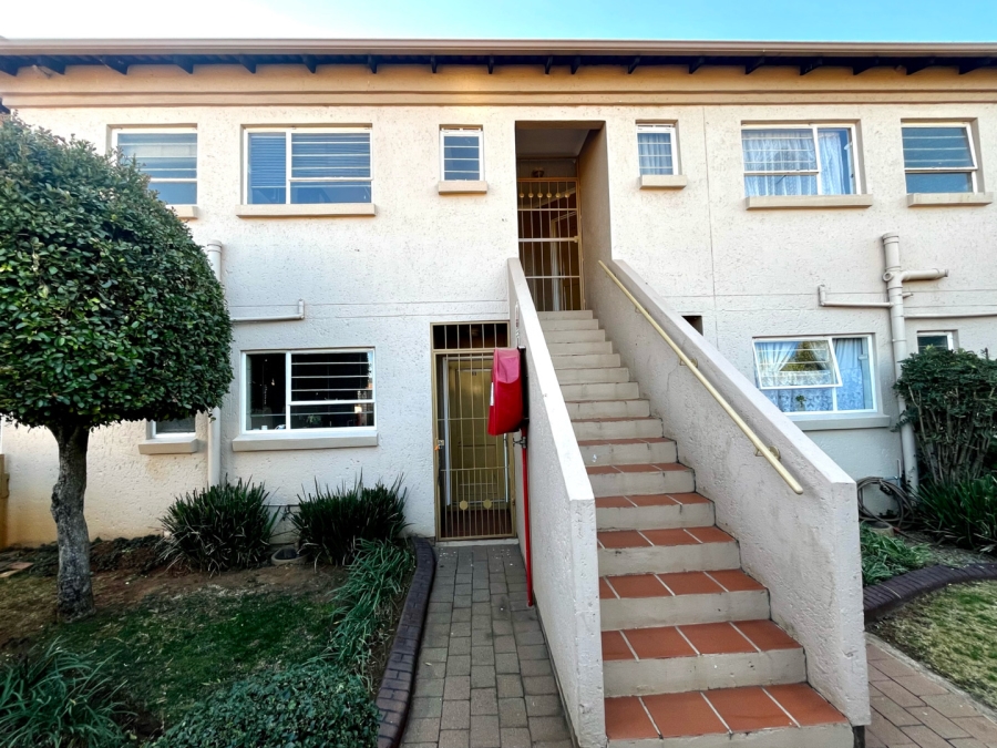 2 Bedroom Property for Sale in Meyersdal Gauteng