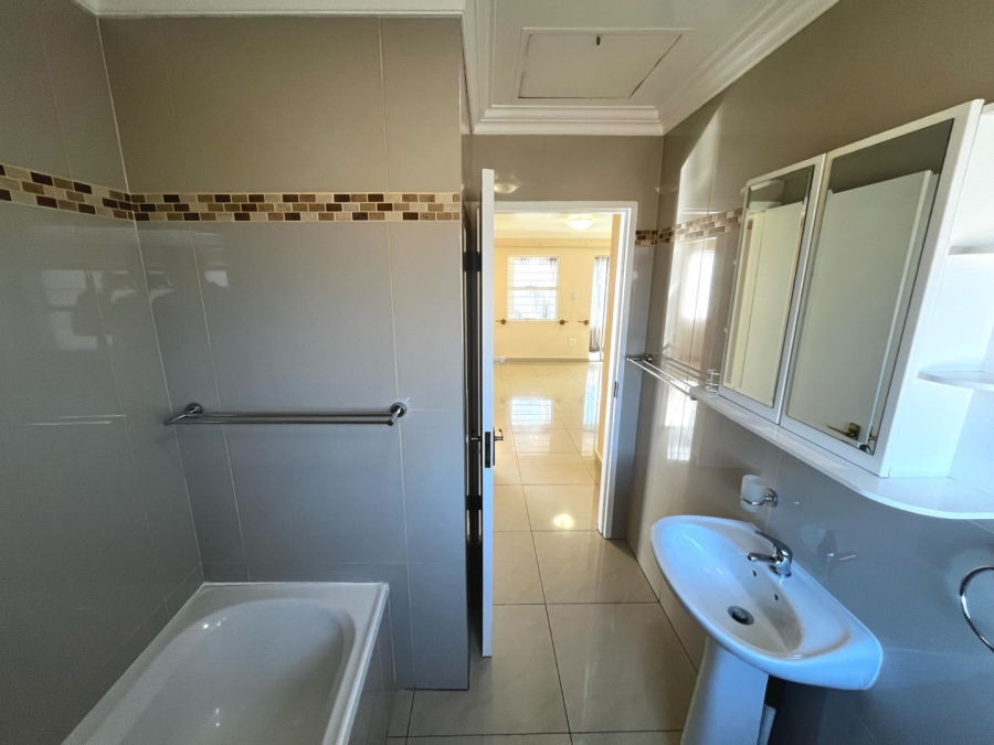 2 Bedroom Property for Sale in Meyersdal Gauteng