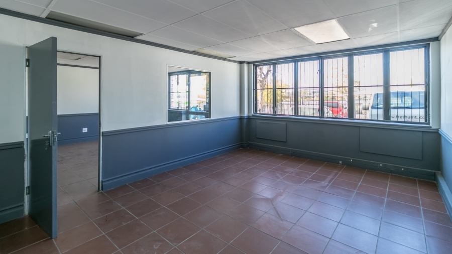 To Let commercial Property for Rent in Randjespark Gauteng