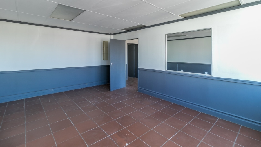 To Let commercial Property for Rent in Randjespark Gauteng