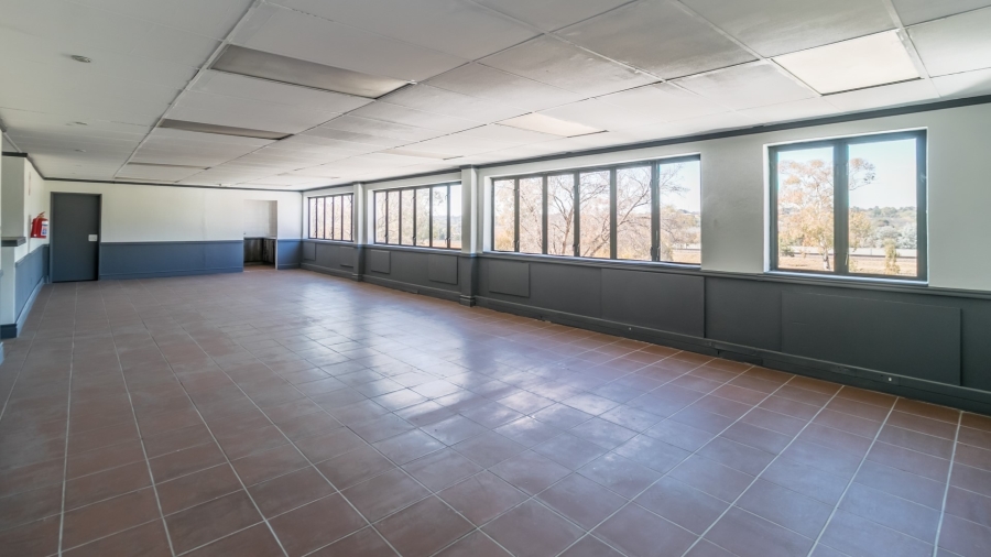 To Let commercial Property for Rent in Randjespark Gauteng