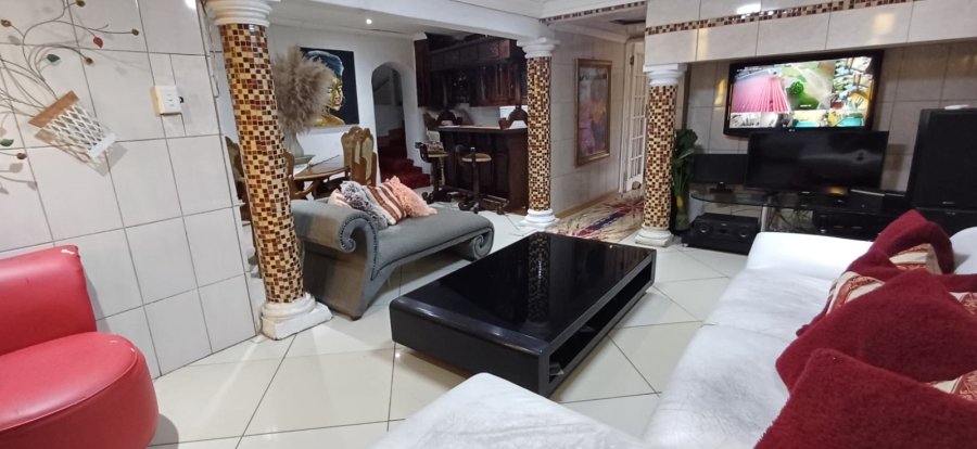 4 Bedroom Property for Sale in Palm Springs Gauteng