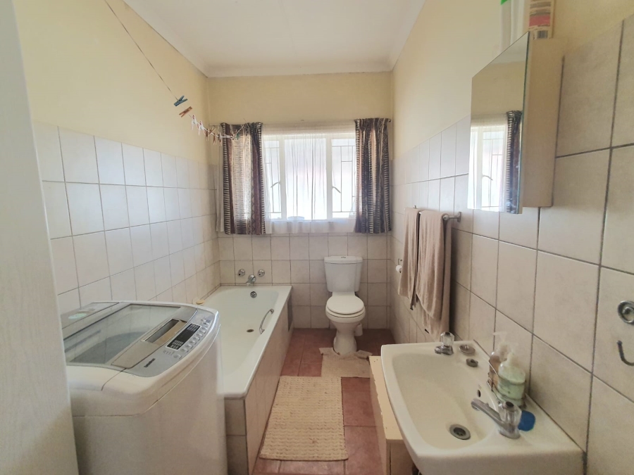 3 Bedroom Property for Sale in Dorandia Gauteng