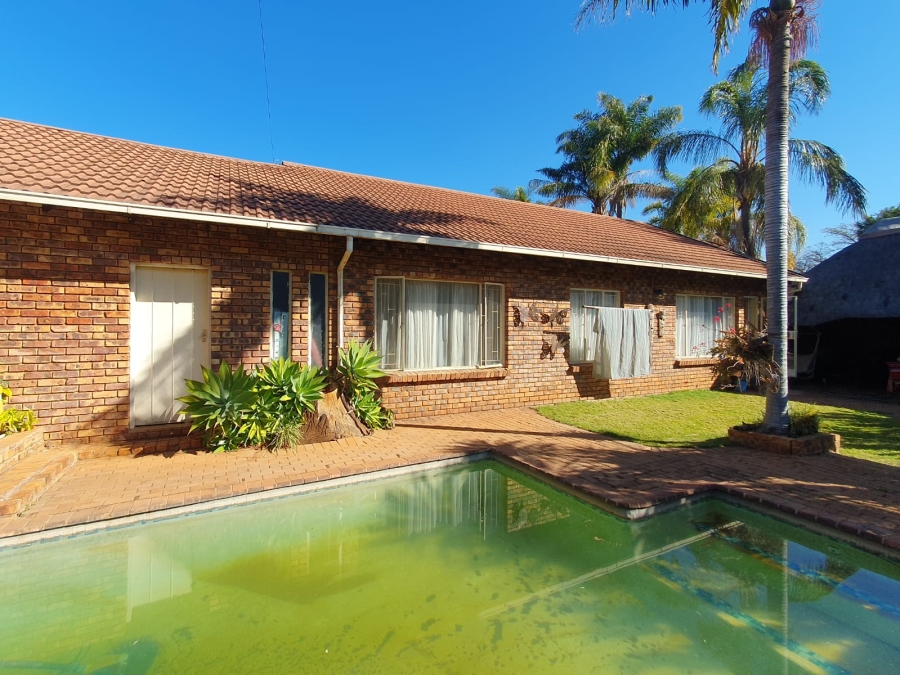 3 Bedroom Property for Sale in Dorandia Gauteng