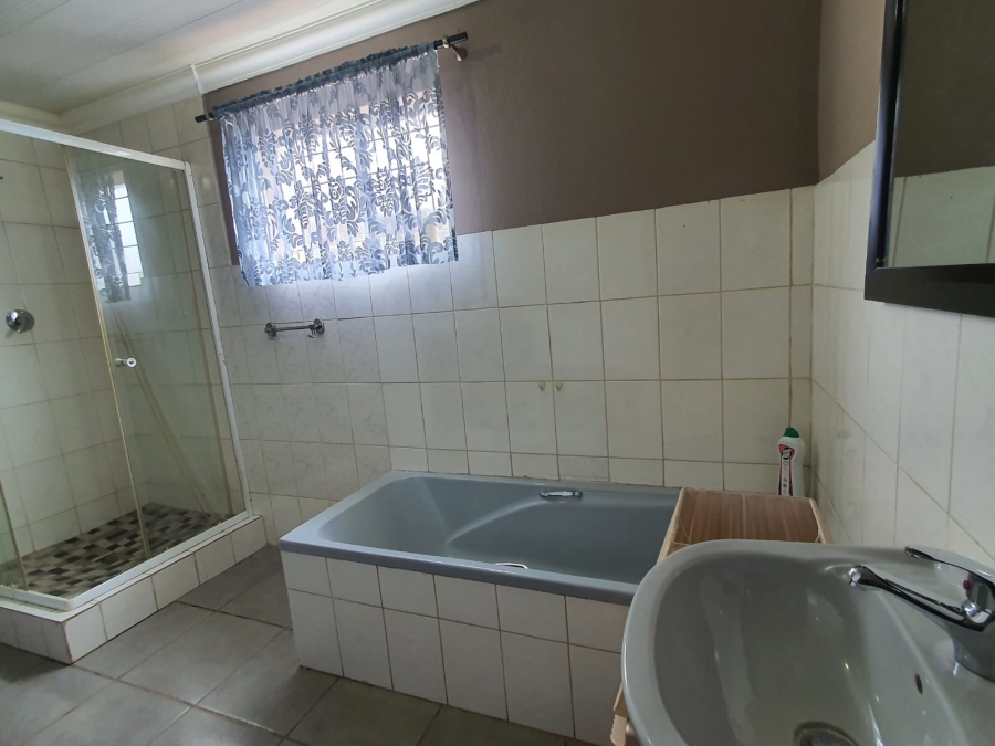 3 Bedroom Property for Sale in Silverton Gauteng