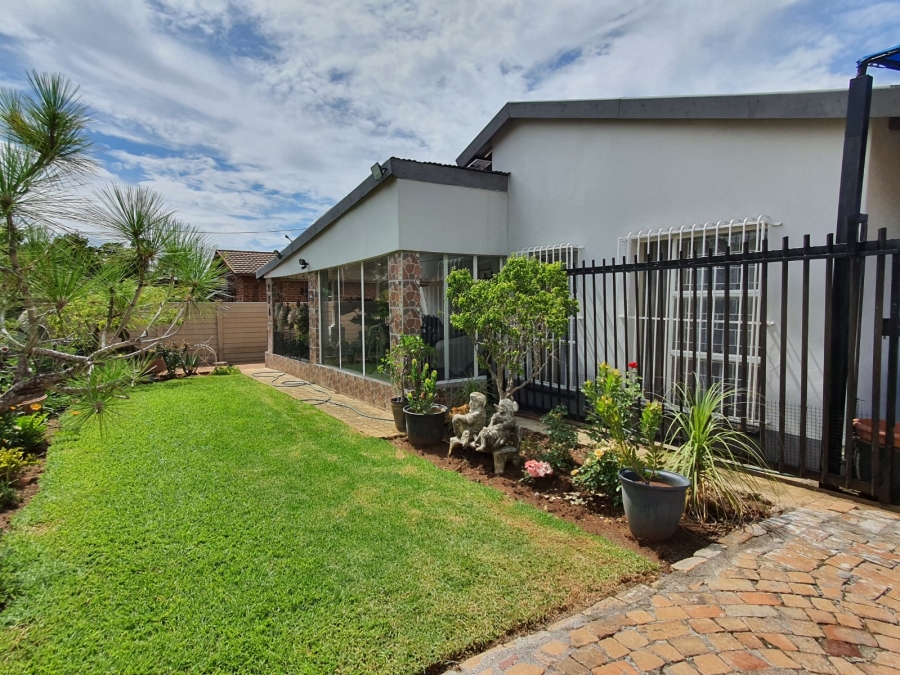 3 Bedroom Property for Sale in Silverton Gauteng