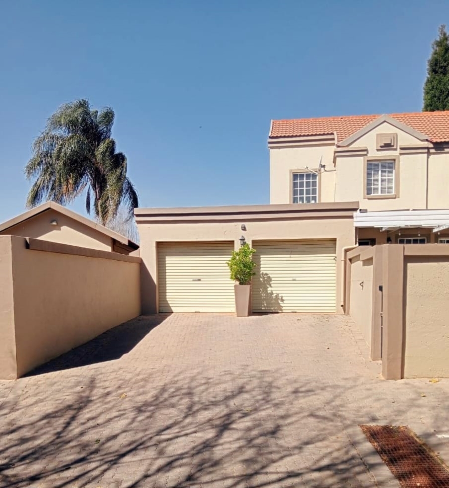 3 Bedroom Property for Sale in Equestria Gauteng