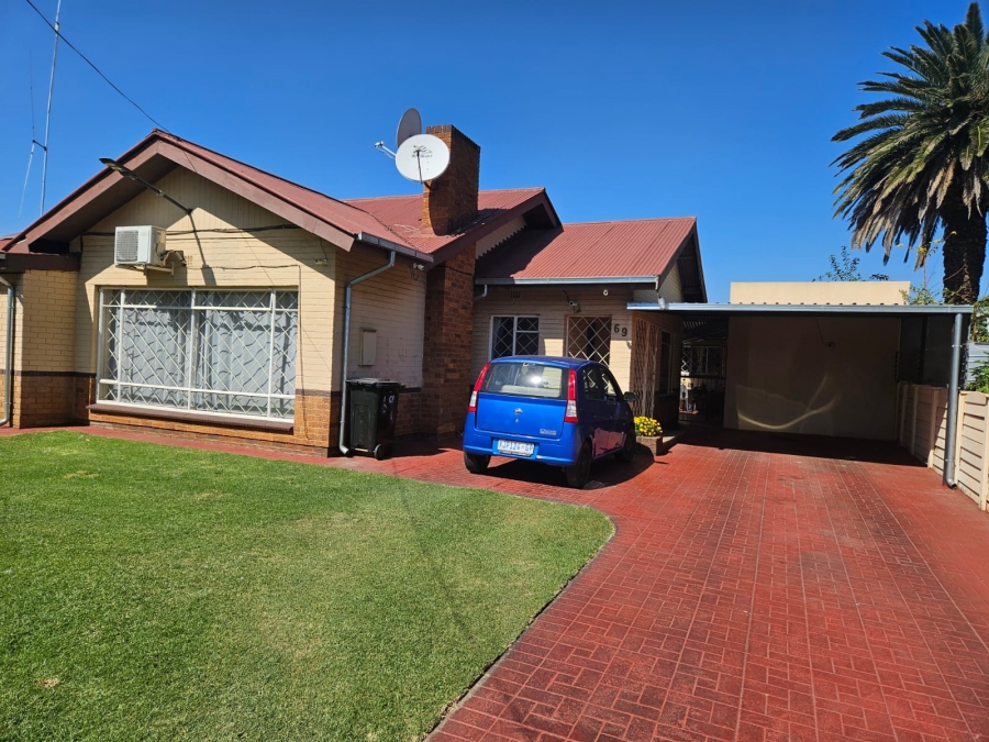 3 Bedroom Property for Sale in Brakpan Central Gauteng