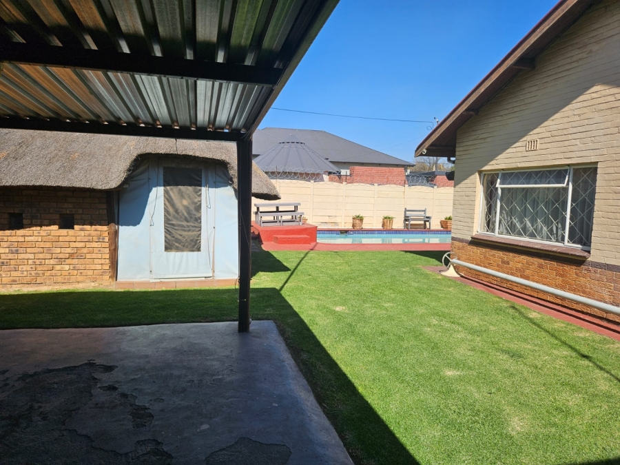 3 Bedroom Property for Sale in Brakpan Central Gauteng