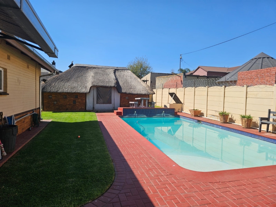 3 Bedroom Property for Sale in Brakpan Central Gauteng