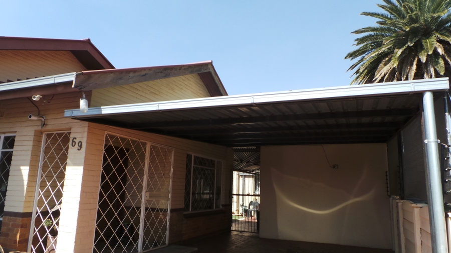 3 Bedroom Property for Sale in Brakpan Central Gauteng