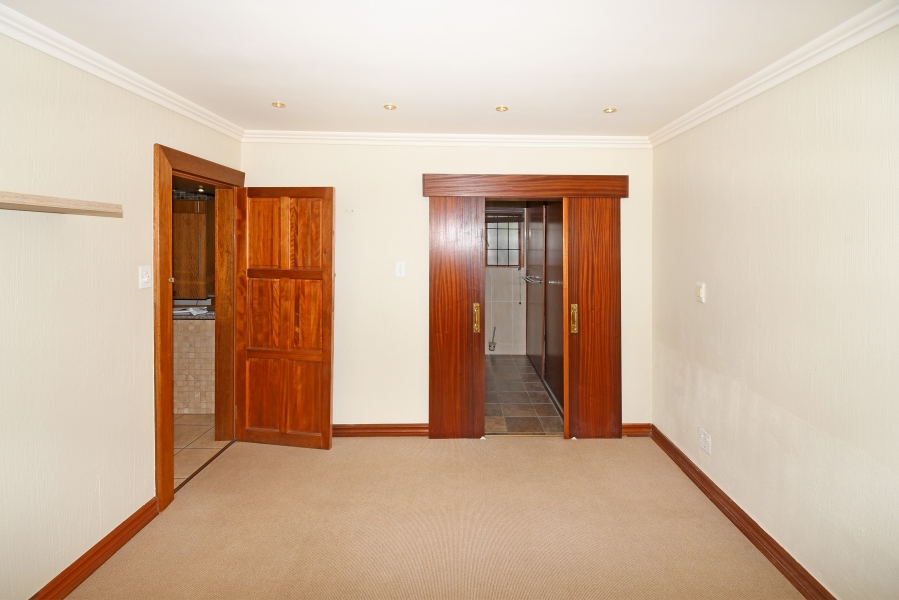 1 Bedroom Property for Sale in Morningside Gauteng