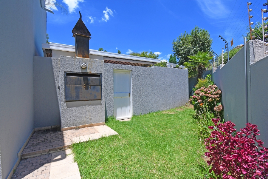 1 Bedroom Property for Sale in Morningside Gauteng