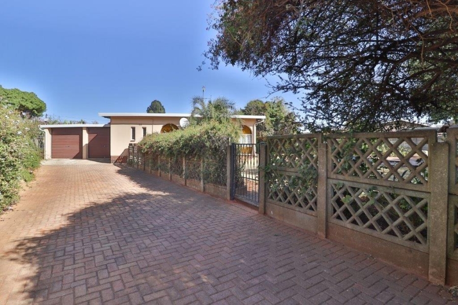 4 Bedroom Property for Sale in Impala Park Gauteng