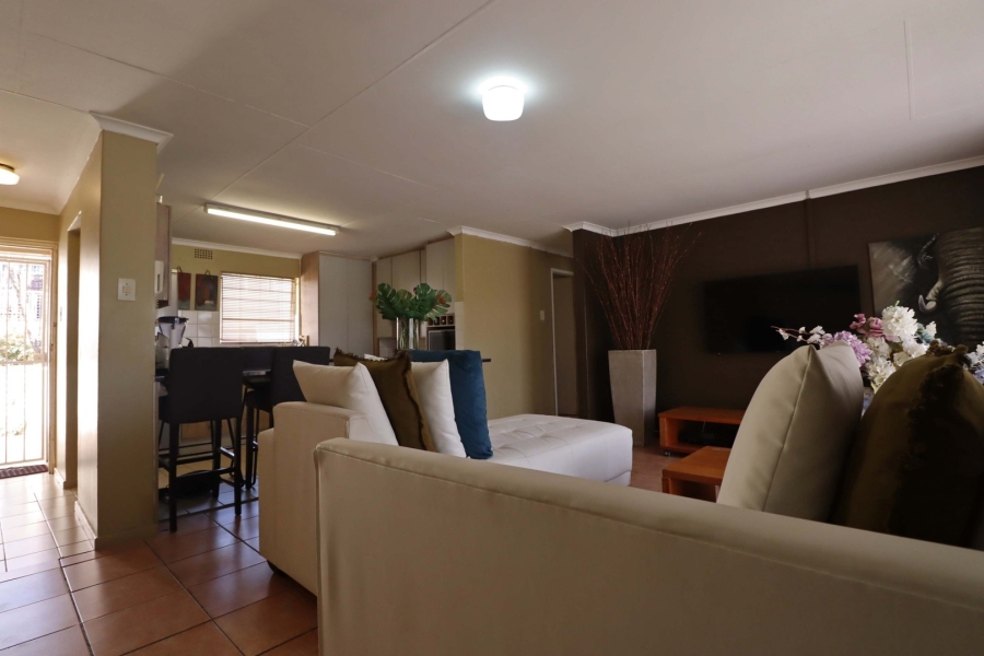 2 Bedroom Property for Sale in Rivonia Gauteng