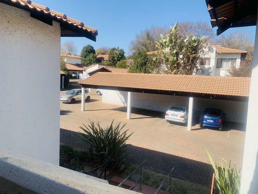 2 Bedroom Property for Sale in Observatory Gauteng