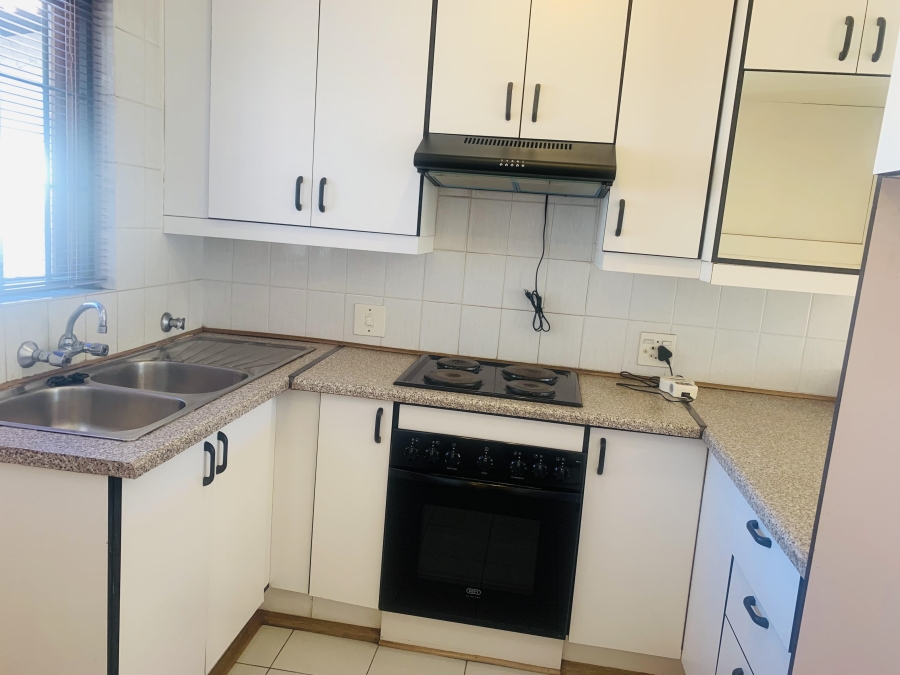 2 Bedroom Property for Sale in Observatory Gauteng