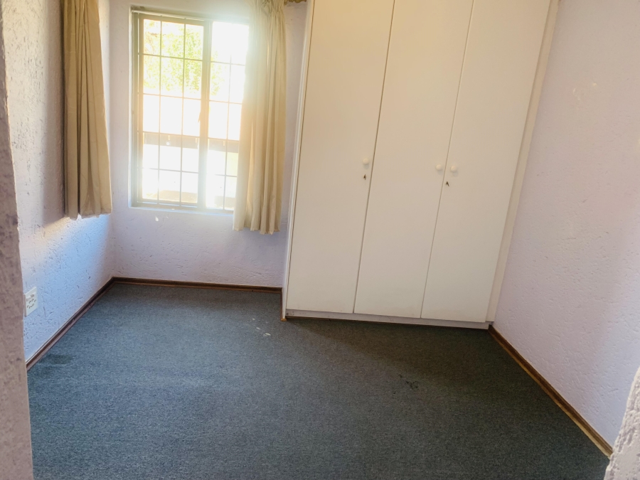 2 Bedroom Property for Sale in Observatory Gauteng