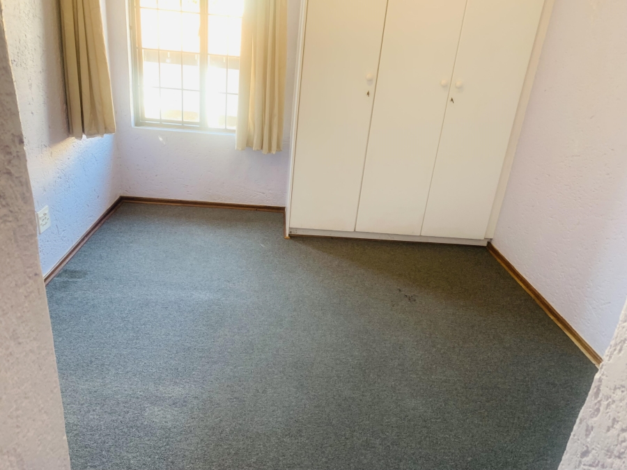 2 Bedroom Property for Sale in Observatory Gauteng