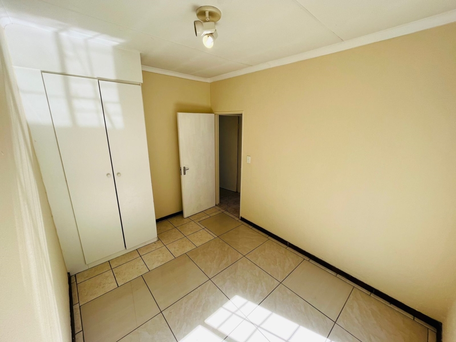 To Let 2 Bedroom Property for Rent in Wilgeheuwel Gauteng