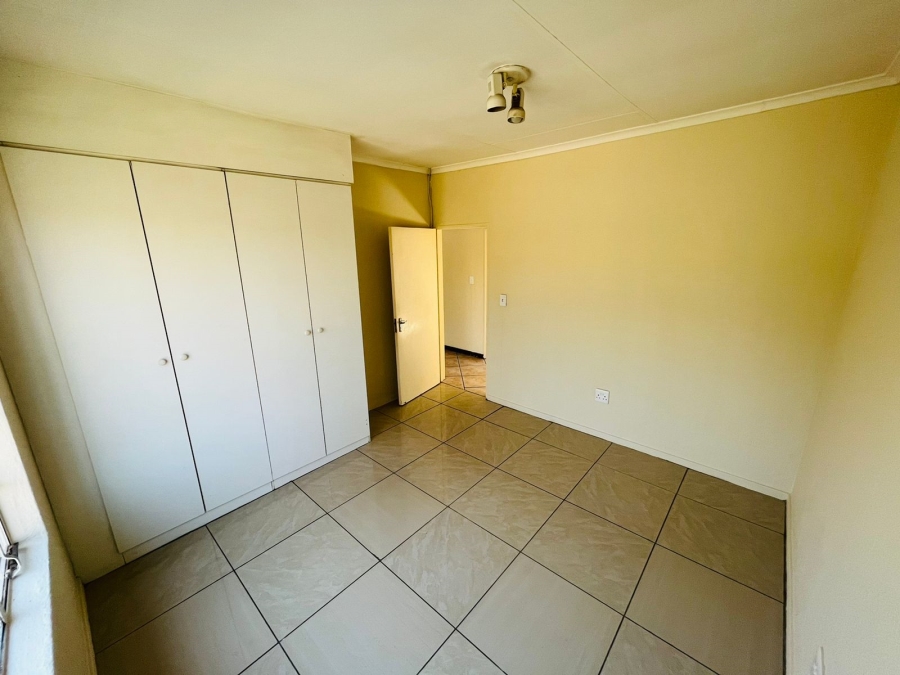 To Let 2 Bedroom Property for Rent in Wilgeheuwel Gauteng