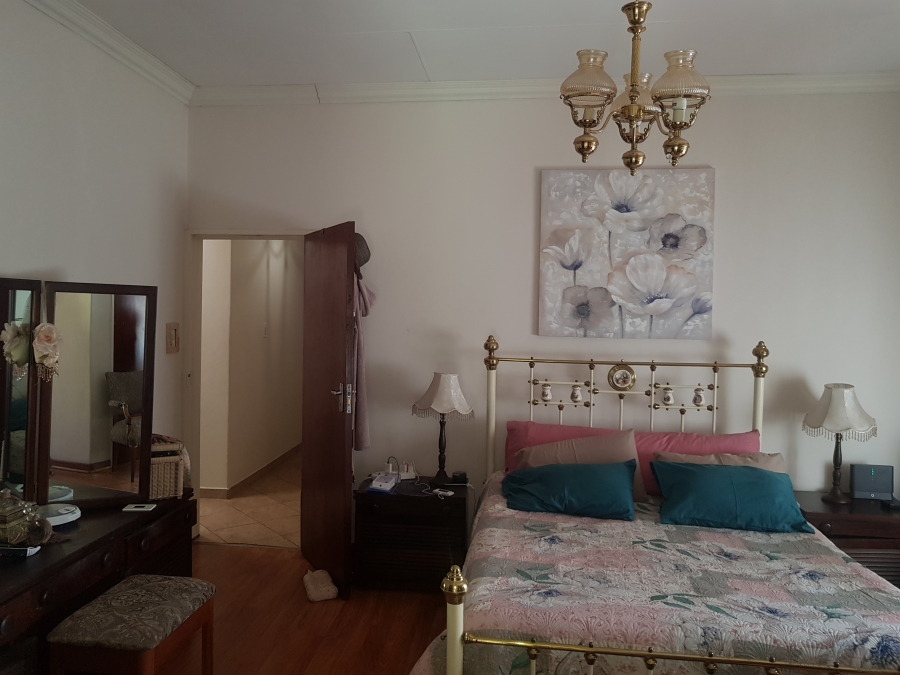 5 Bedroom Property for Sale in Pretoria North Gauteng