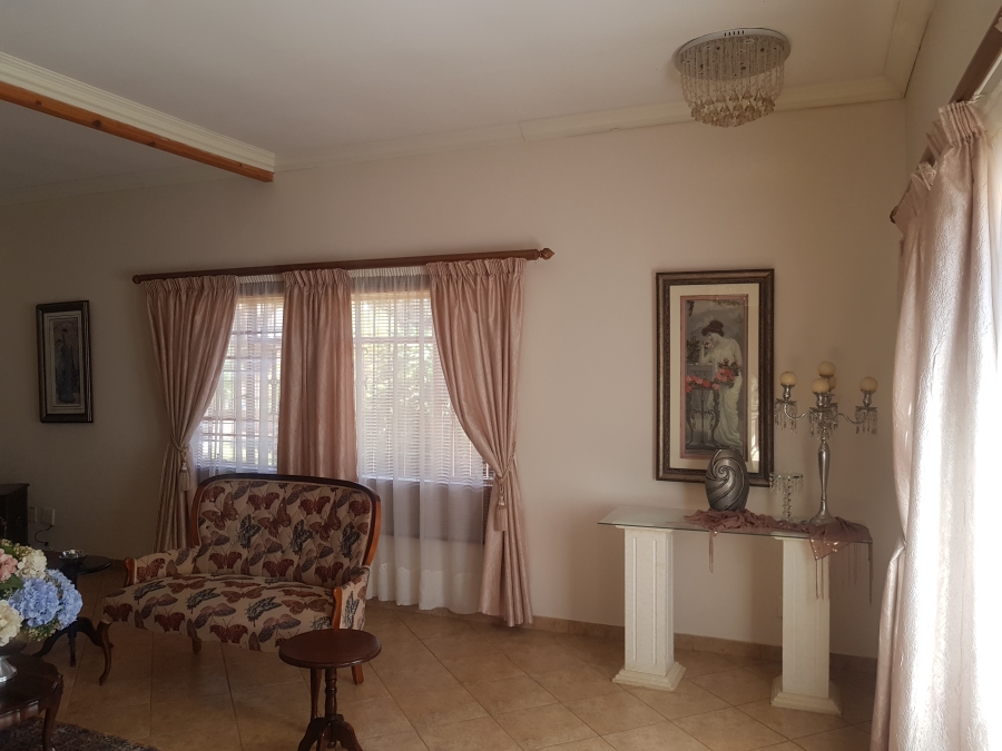 5 Bedroom Property for Sale in Pretoria North Gauteng