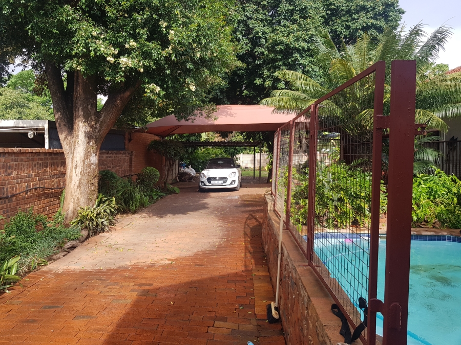 5 Bedroom Property for Sale in Pretoria North Gauteng