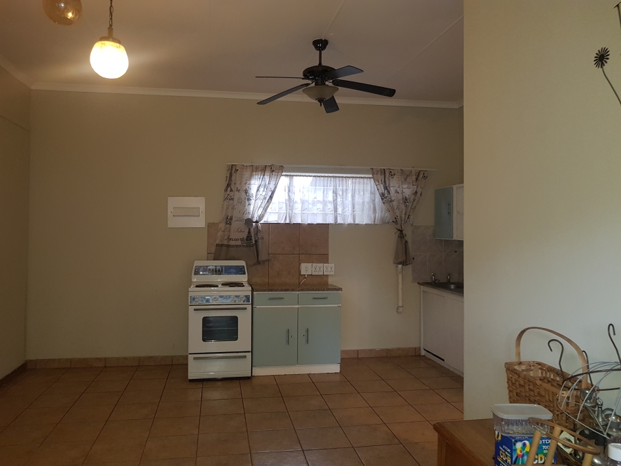 5 Bedroom Property for Sale in Pretoria North Gauteng