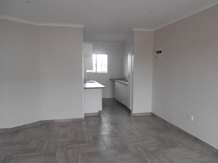 To Let 2 Bedroom Property for Rent in Beyers Park Gauteng