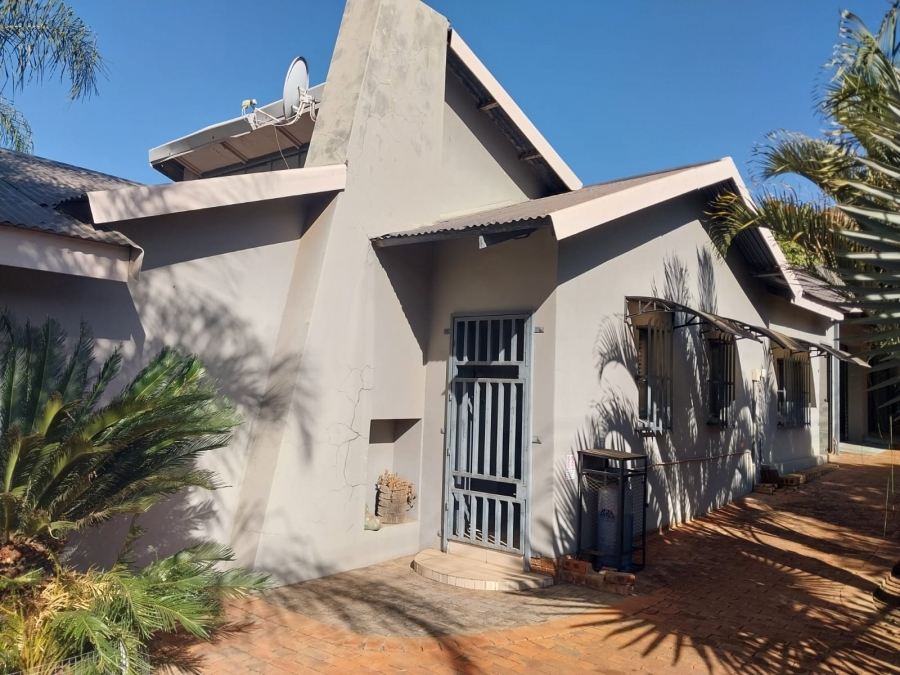 3 Bedroom Property for Sale in Pretoria Gardens Gauteng