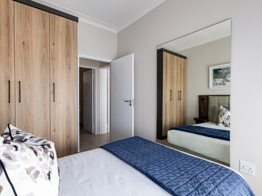 2 Bedroom Property for Sale in Erand Gardens Gauteng