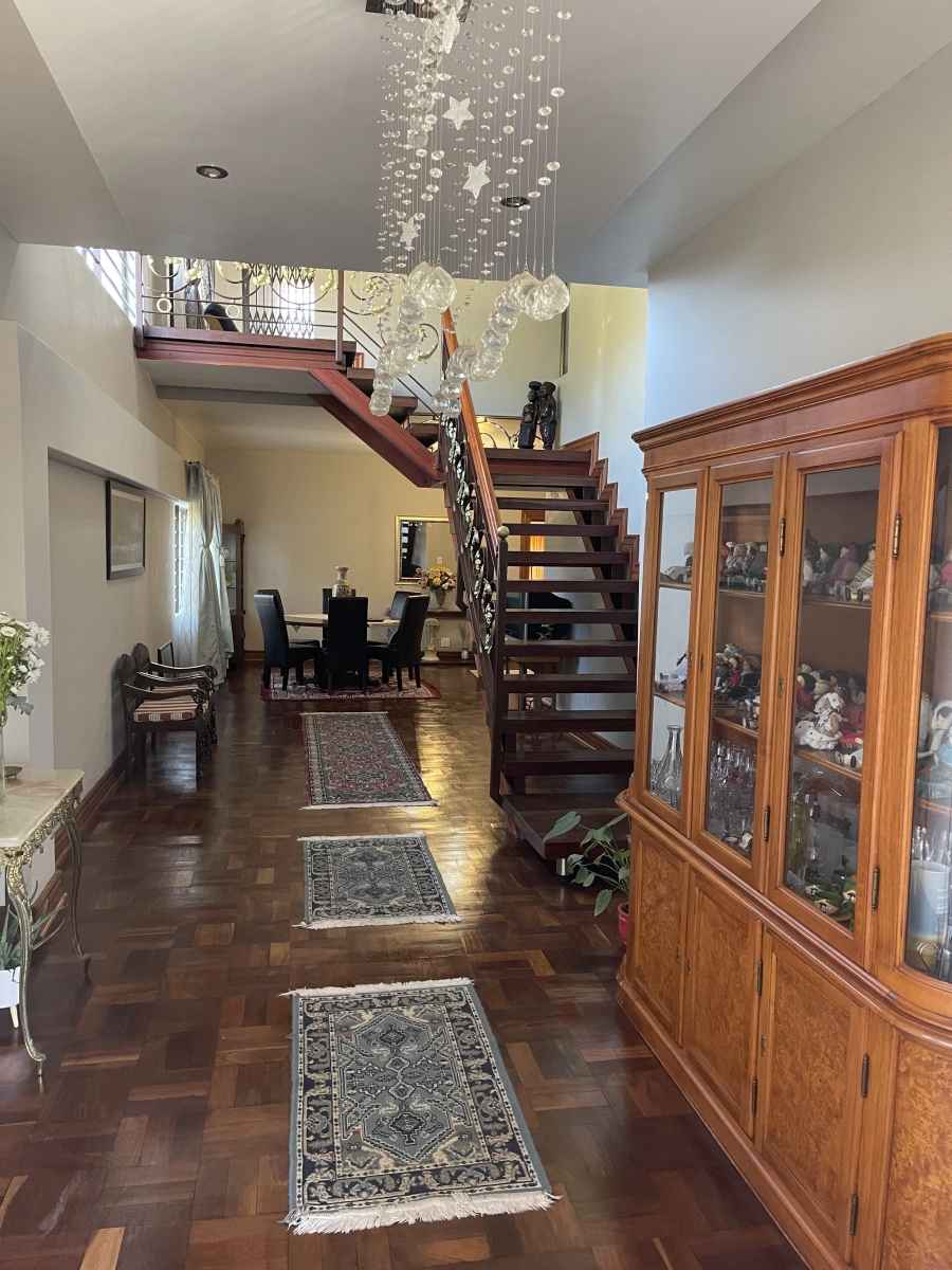 5 Bedroom Property for Sale in South Kensington Gauteng