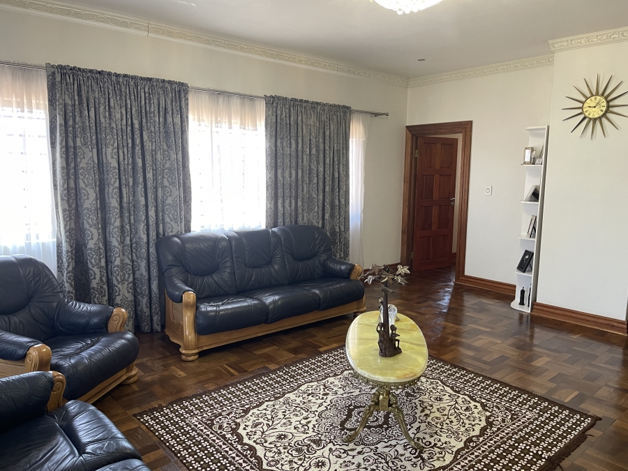 5 Bedroom Property for Sale in South Kensington Gauteng