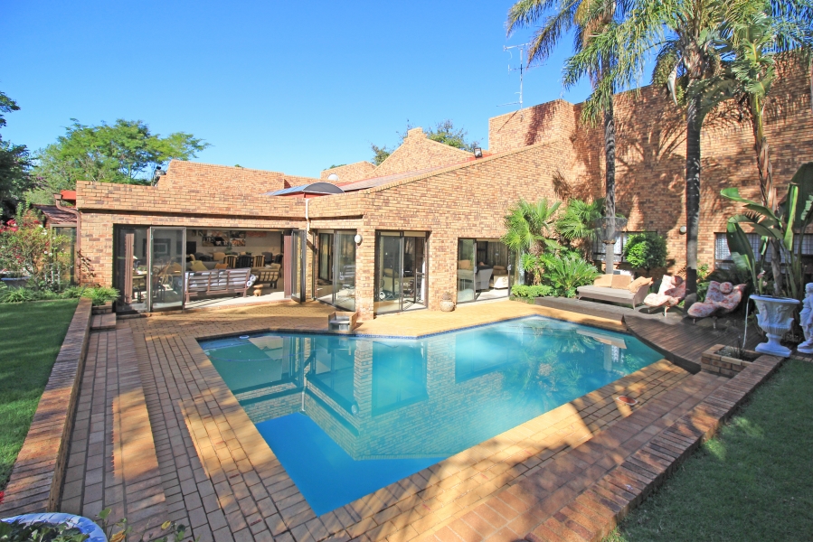 4 Bedroom Property for Sale in Atholl Gauteng