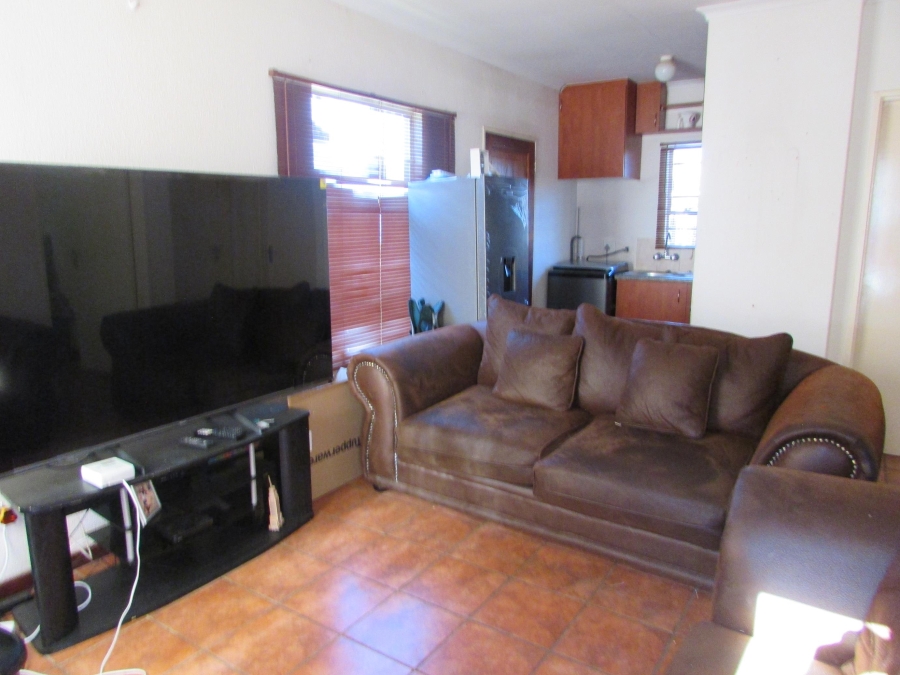 2 Bedroom Property for Sale in Aureus Gauteng