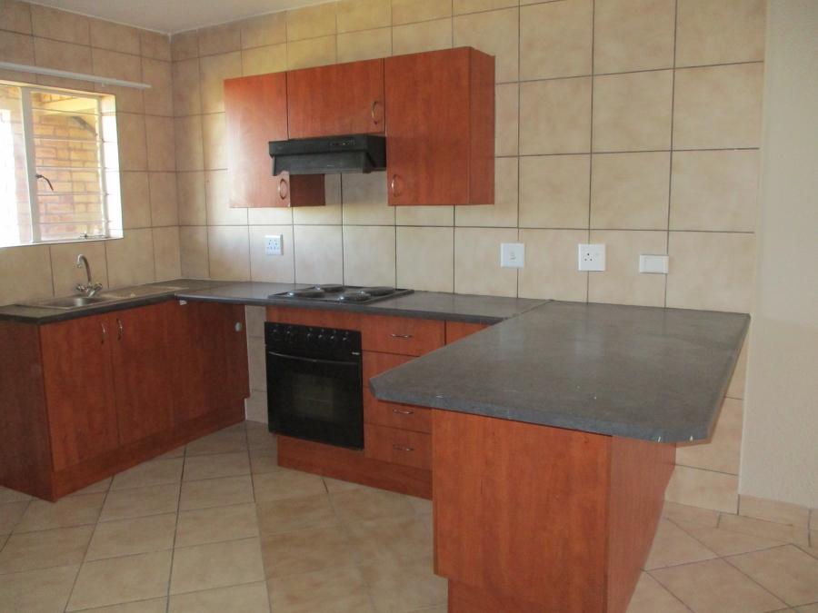 2 Bedroom Property for Sale in Wilro Park Gauteng