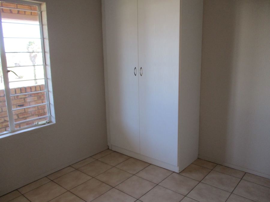 2 Bedroom Property for Sale in Wilro Park Gauteng