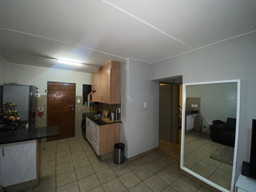 2 Bedroom Property for Sale in Alveda Park Gauteng