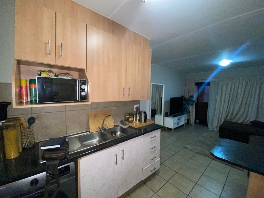 2 Bedroom Property for Sale in Alveda Park Gauteng