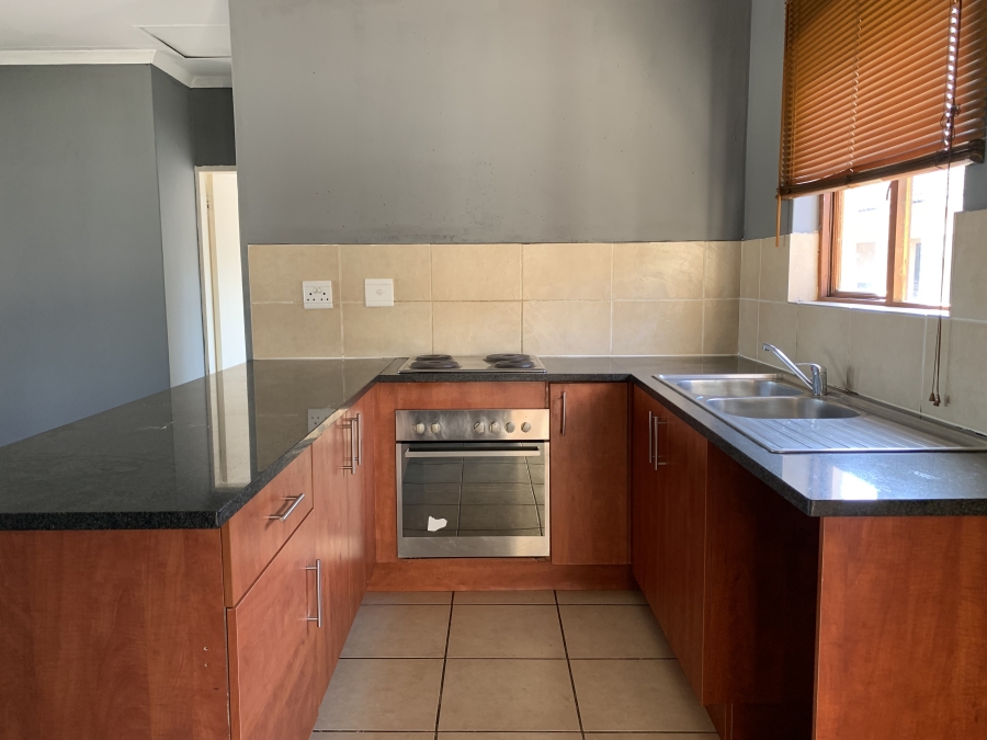 2 Bedroom Property for Sale in Pretoria North Gauteng