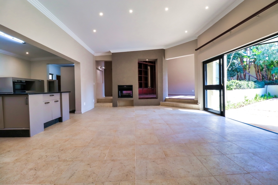 4 Bedroom Property for Sale in Hurlingham Manor Gauteng