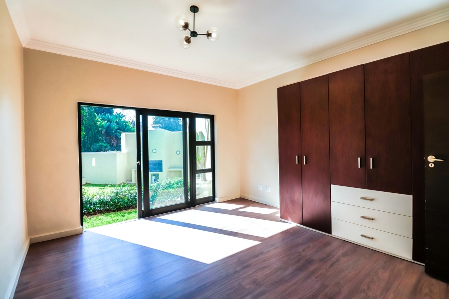 4 Bedroom Property for Sale in Hurlingham Manor Gauteng