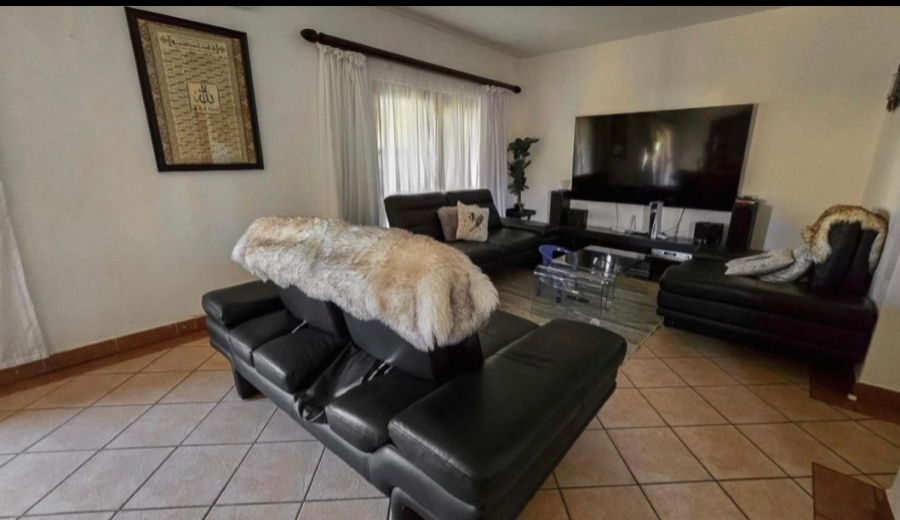 4 Bedroom Property for Sale in Equestria Gauteng