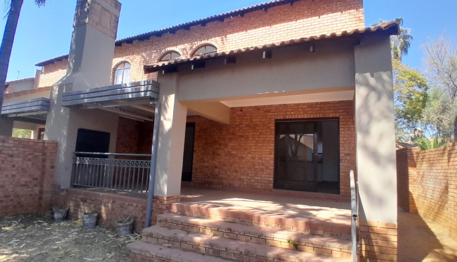 4 Bedroom Property for Sale in Equestria Gauteng