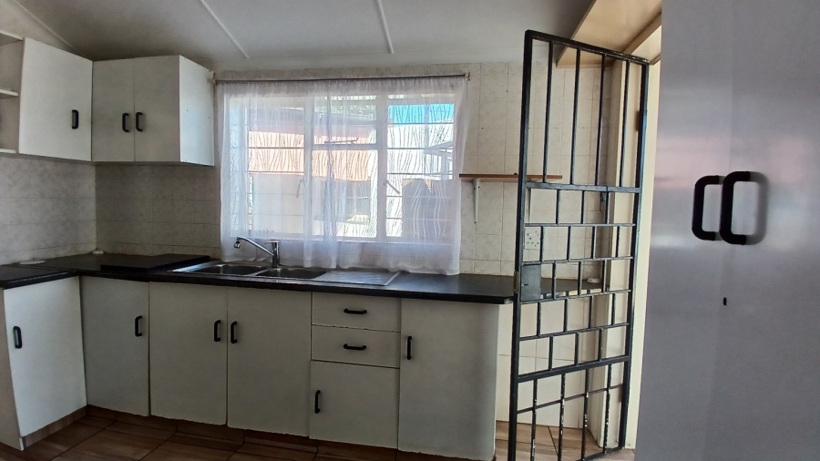 3 Bedroom Property for Sale in Raceview Gauteng