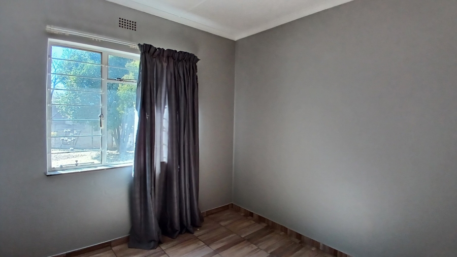 3 Bedroom Property for Sale in Raceview Gauteng