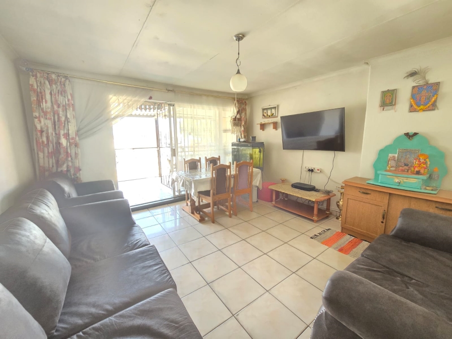 To Let 3 Bedroom Property for Rent in Actonville Gauteng