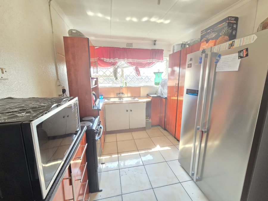 To Let 3 Bedroom Property for Rent in Actonville Gauteng