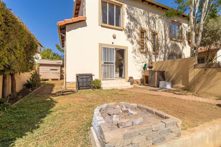 2 Bedroom Property for Sale in North Riding Gauteng